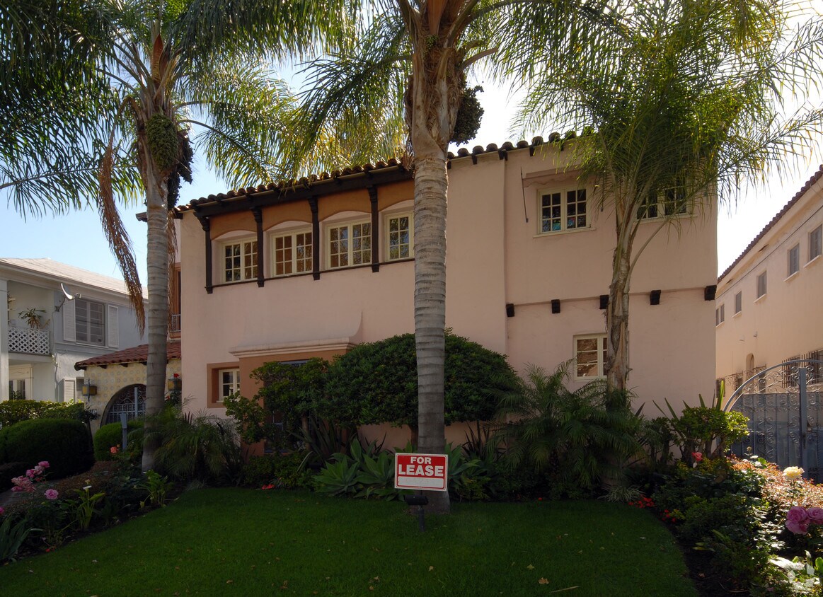 Foto del edificio - 226-228 S Poinsettia Pl