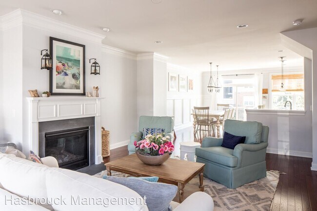 Foto del edificio - 4 br, 3.5 bath House - 976 Belvedere Way