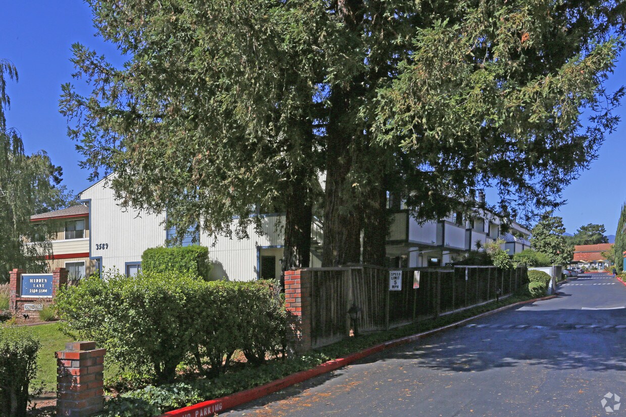 Foto del edificio - Casa de Rosa Apartments