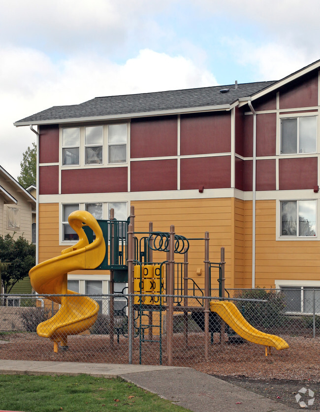 Building Photo - Evergreen Vista Apartments