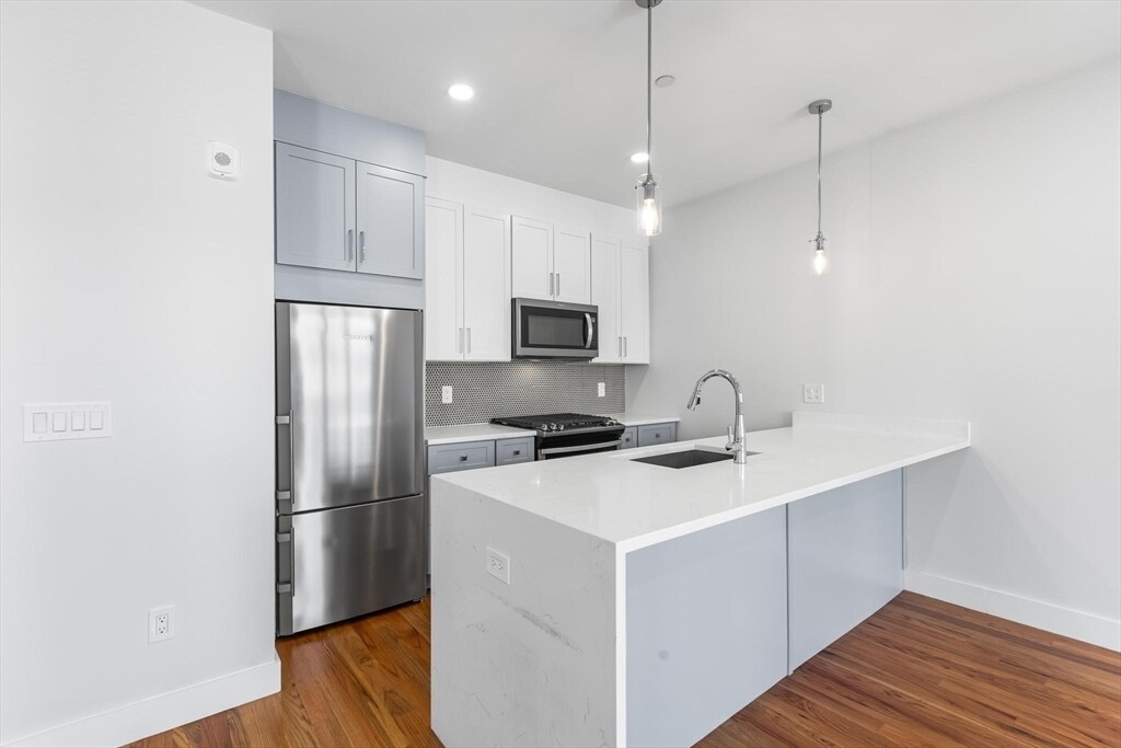 Foto principal - 181 Bennington St