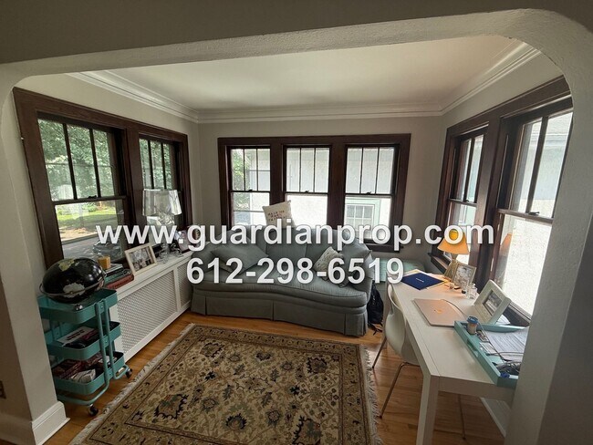 Foto del edificio - 1034-1036 St. Clair Ave