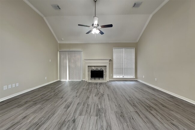Foto del edificio - 5322 Willow Knoll Ct