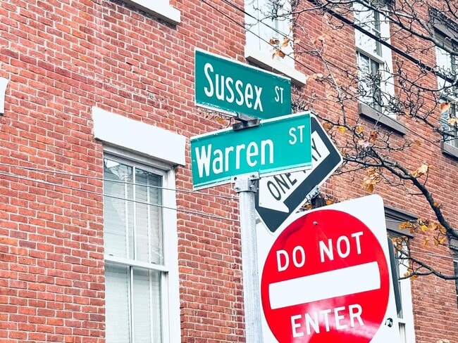 Foto del edificio - 214 Warren St