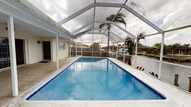 Building Photo - 443 Port Royal Blvd