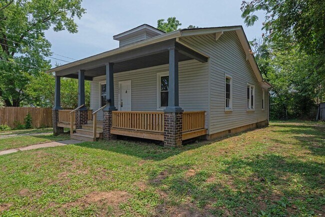 Building Photo - 1505 Vista St