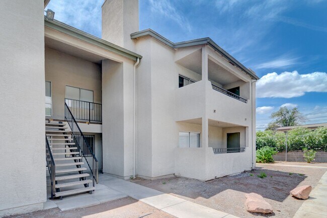 Foto del edificio - 2921 Country Manor Ln
