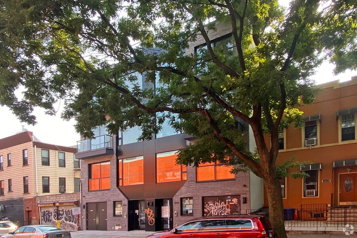 Foto del edificio - 1084 Decatur St