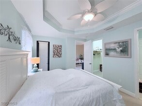 Building Photo - 4910 SW 17th Pl