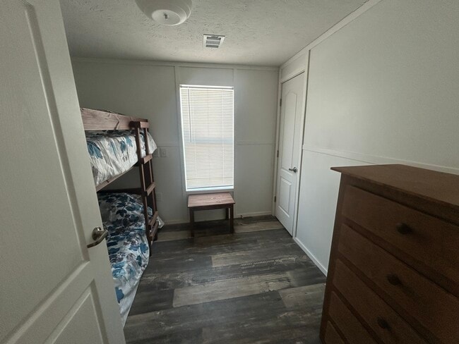 Foto del edificio - 407 NW Park St