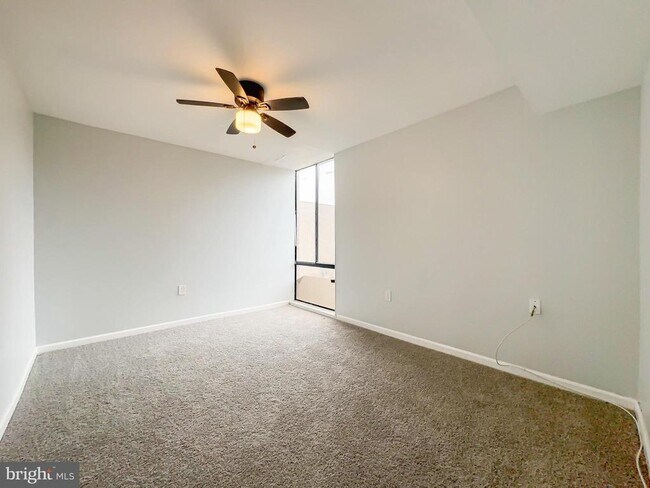 Foto del edificio - 8671 Greenbelt Rd