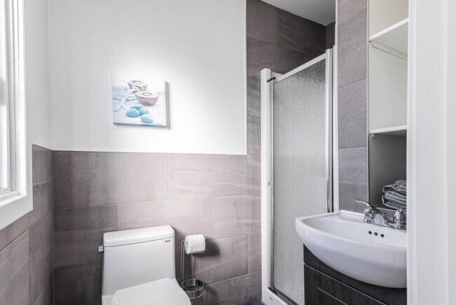 Photo du bâtiment - 1424 Rue Saint-Timothée