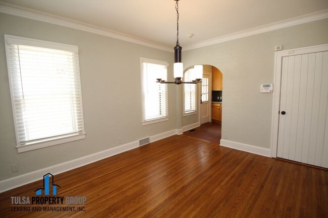 Building Photo - 2101 S Boston Ave Apt 9  Tulsa OK 74114
