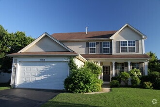 Building Photo - 24313 White Oak Dr