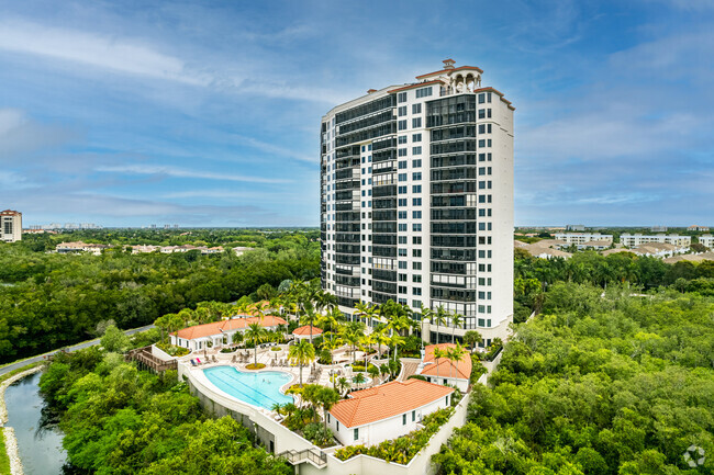 Foto del edificio - Montenero at Pelican Bay