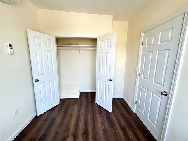 Foto del edificio - 1406 White Plains Rd