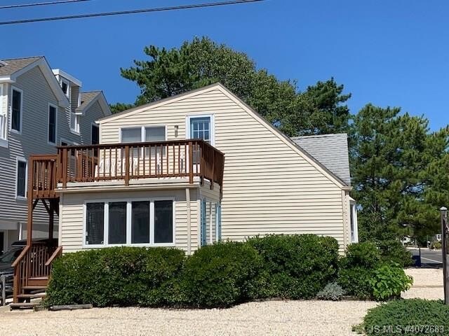 Building Photo - 1802 Beach Ave