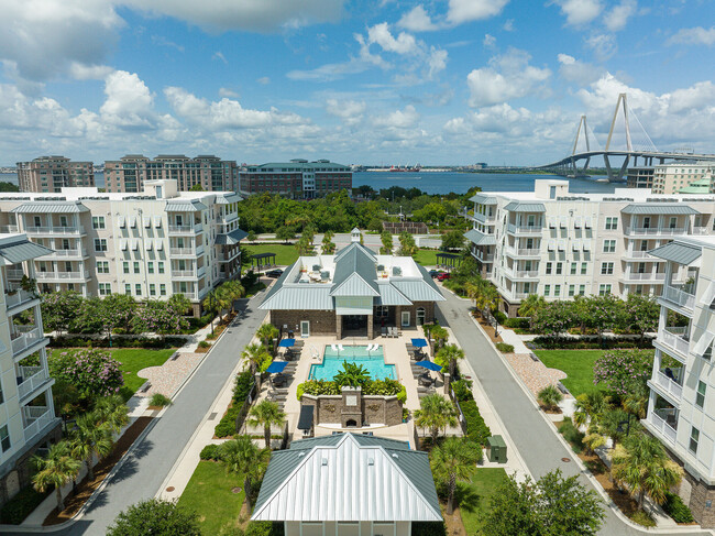 Foto del edificio - Bridgeside at Patriots Point