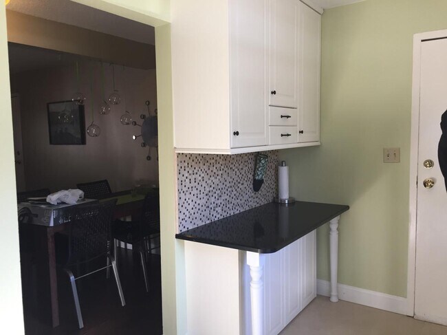 Foto del edificio - 502 Oak Ave