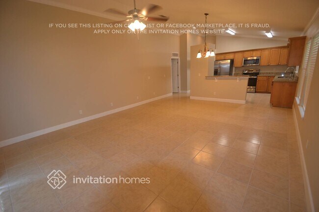 Foto del edificio - 5328 Blue Grass St