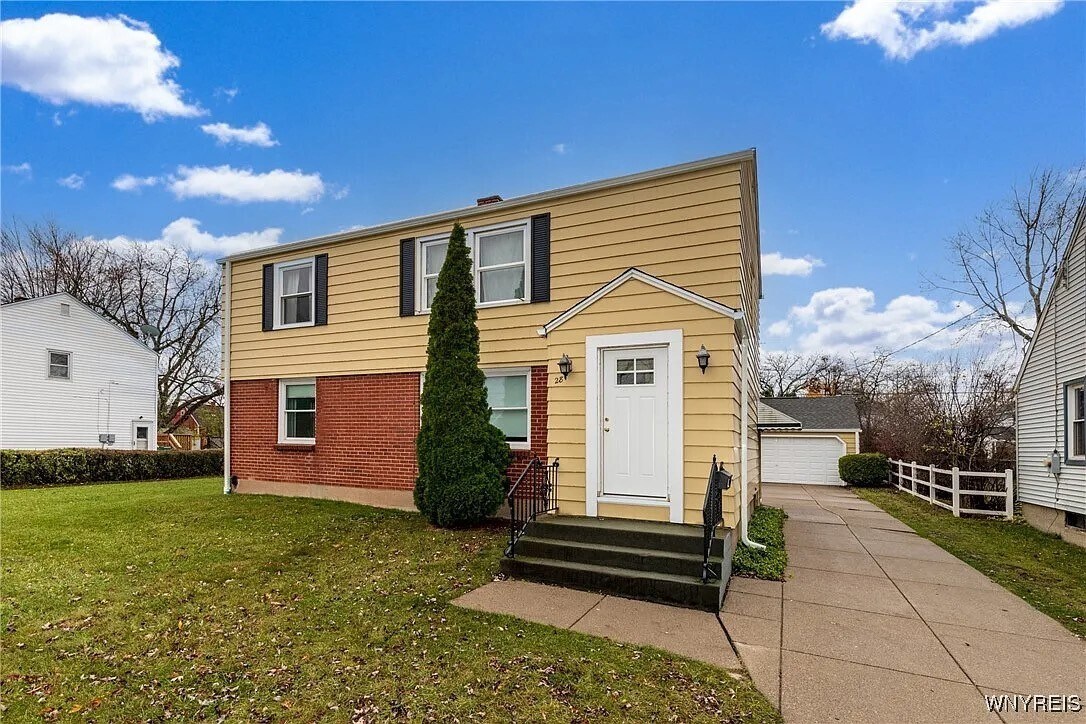 Primary Photo - 28 Campbell Ave