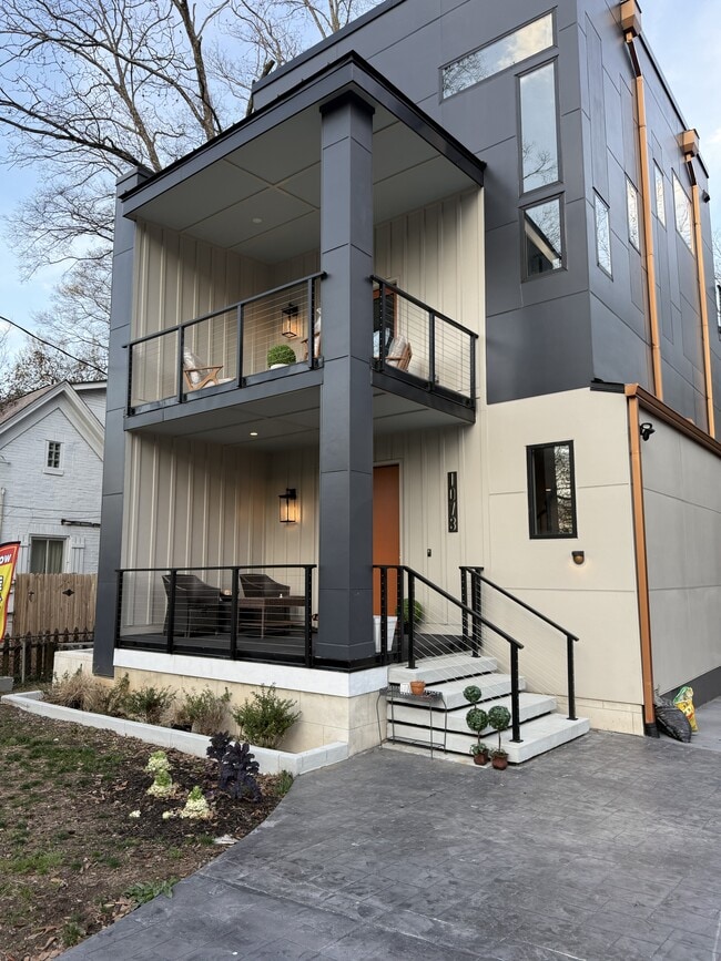Photo - 1073 Hemphill Ave NW House