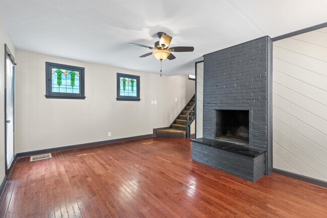 Foto del edificio - 3627 Cambridge Ave