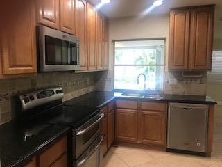 Foto del edificio - 780 W Palmetto Park Rd