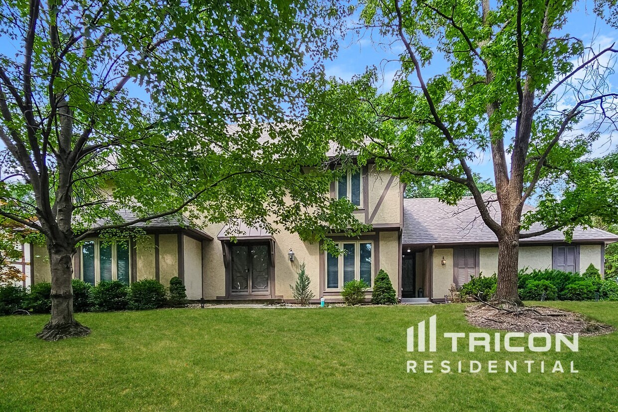 Foto principal - 8660 W 102nd Terrace