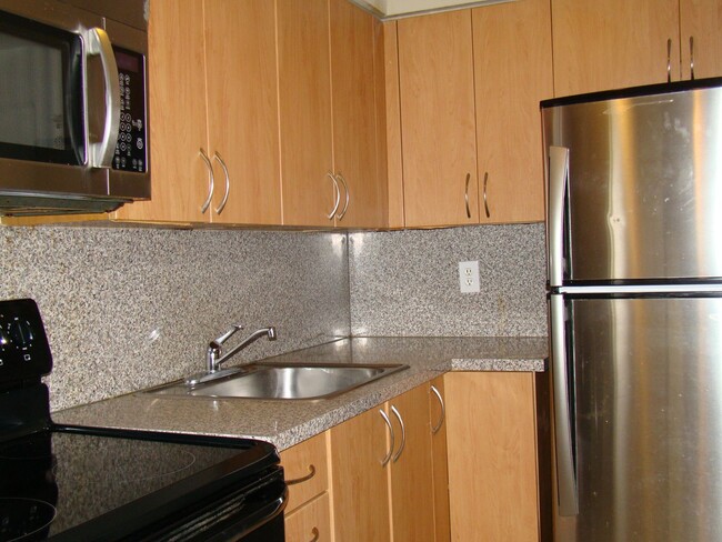 Foto del edificio - Move-In Special: One Month FREE + Competit...