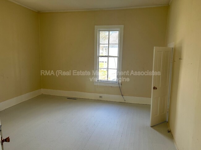 Foto del edificio - 821 Williams St