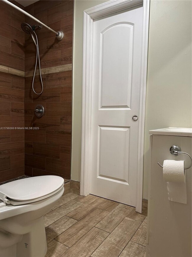 Foto del edificio - 845 S Highland Dr