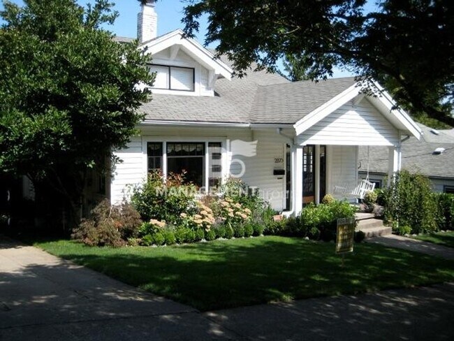 Foto del edificio - NW Portland Walking distance to NW 23rd. P...
