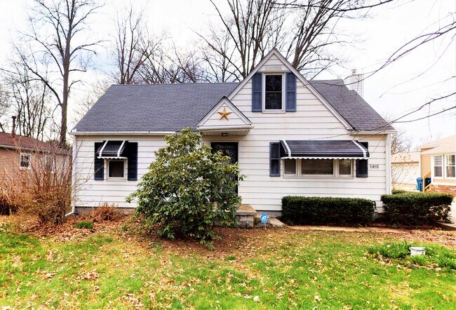 Building Photo - 1410 Pin Oak Dr