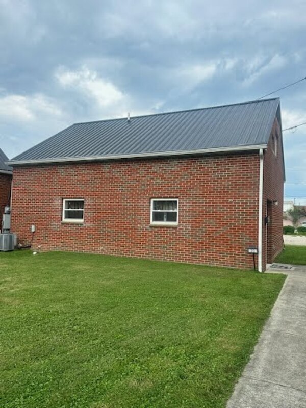 23 Madelaine Pl, Hurricane, WV 25526 Condo for Rent in Hurricane, WV