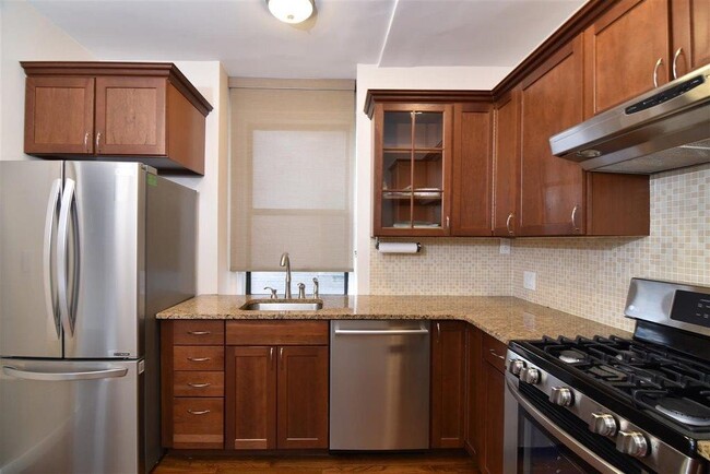 Building Photo - 2600 John F. Kennedy Blvd