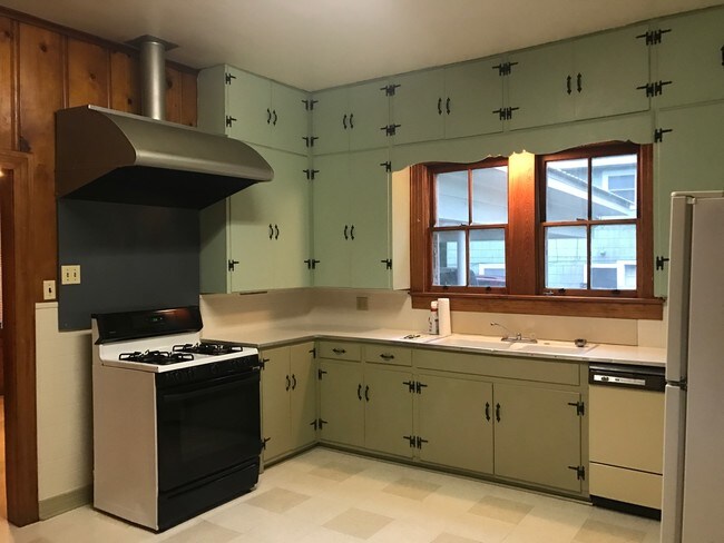 Foto del edificio - 704 E Thomas St