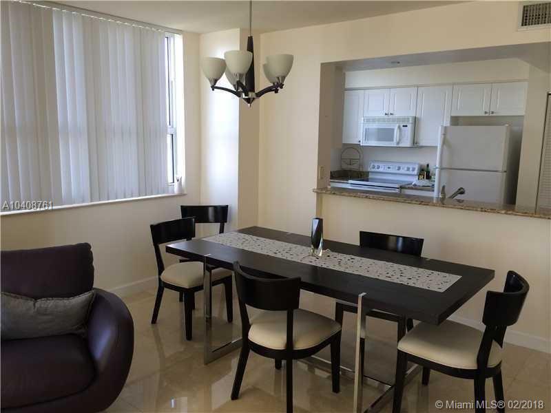 Foto del edificio - 19501 W Country Club Dr