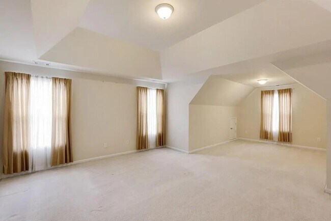 Foto del edificio - 1504 Longmont Dr
