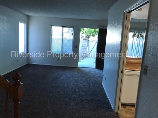 Building Photo - 9244 Citrus Ave