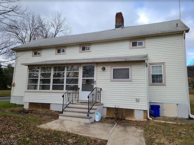 Primary Photo - 802 Chimney Rock Rd