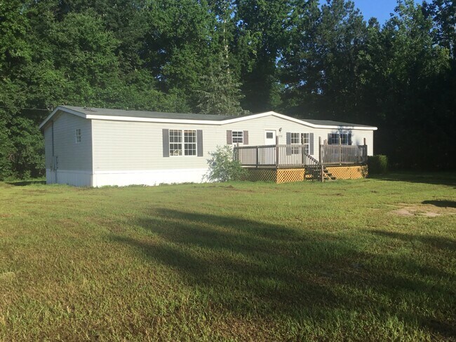 Building Photo - Country Living close to Fort Gordon