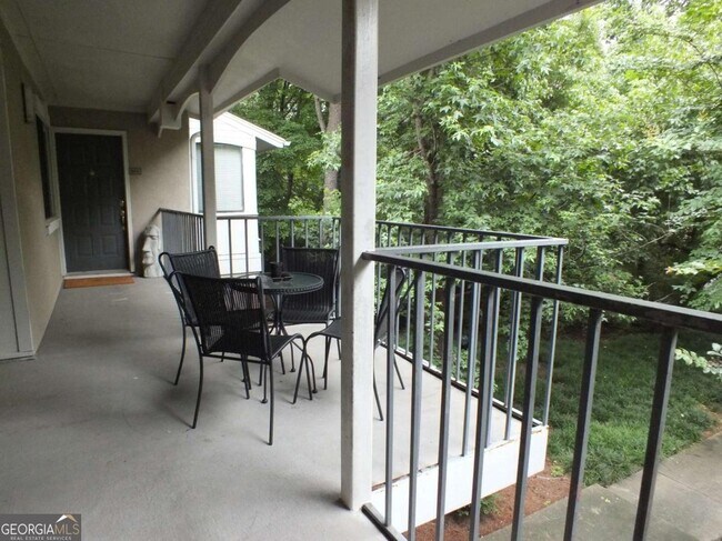 Building Photo - 5005 Wingate Way