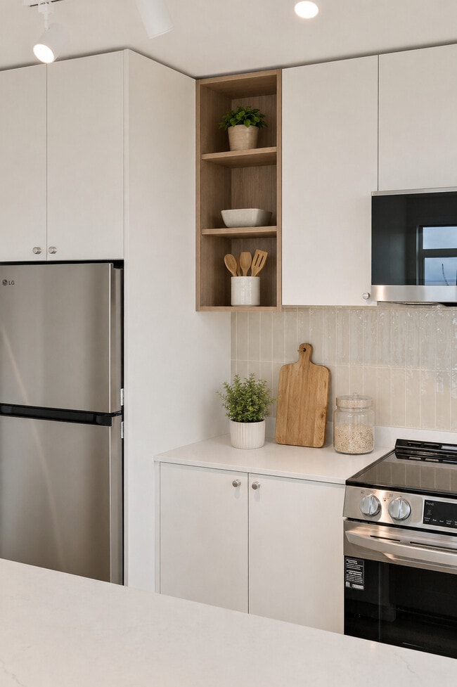 Kitchen - Ellis Apartments