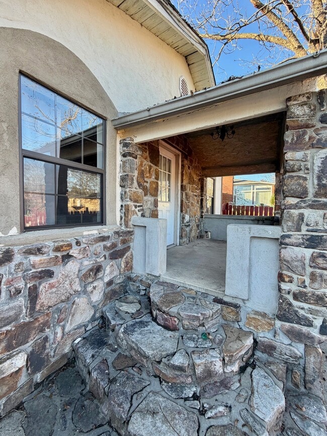 Foto del edificio - 104 Selma St