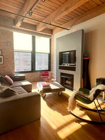 Foto del edificio - 728 W Jackson Blvd