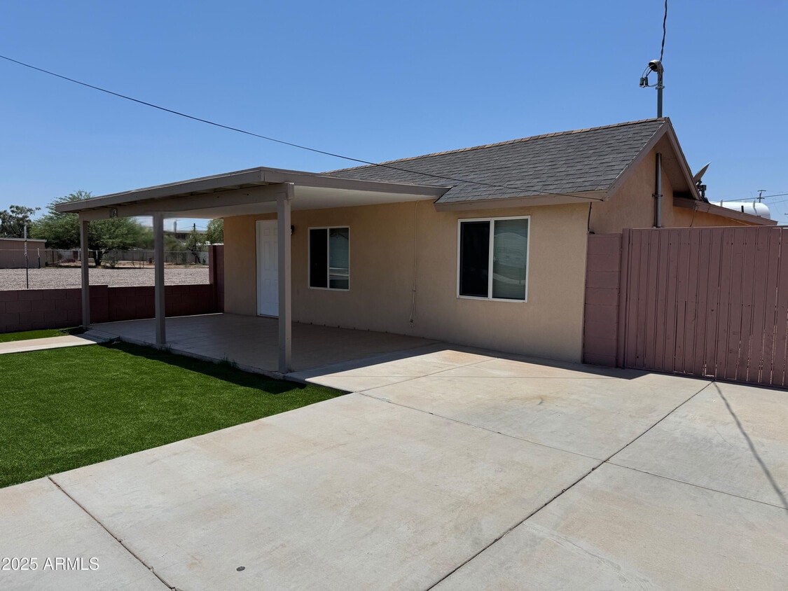 Foto principal - 1116 S 10th St