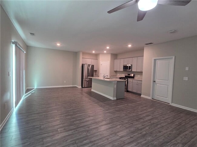 Building Photo - 2088 Nuthatch Dr