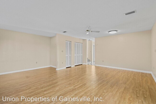Foto del edificio - 3 br, 2.5 bath House - 4107 NW 43rd Terrace