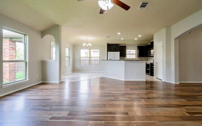 Foto del edificio - 1412 Red River Dr